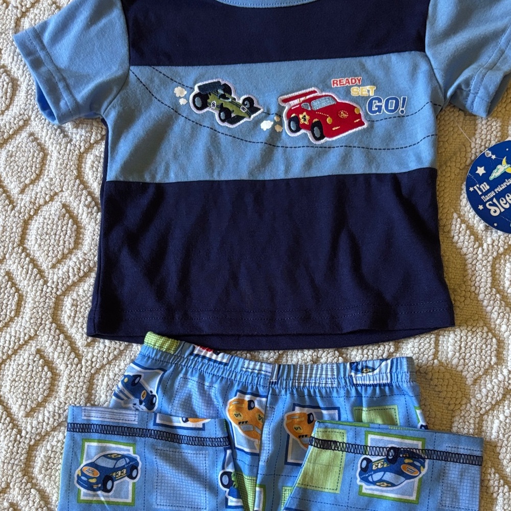 Pajamas infant boys size 12 months polyester weight 18-23 lbs wonderkids